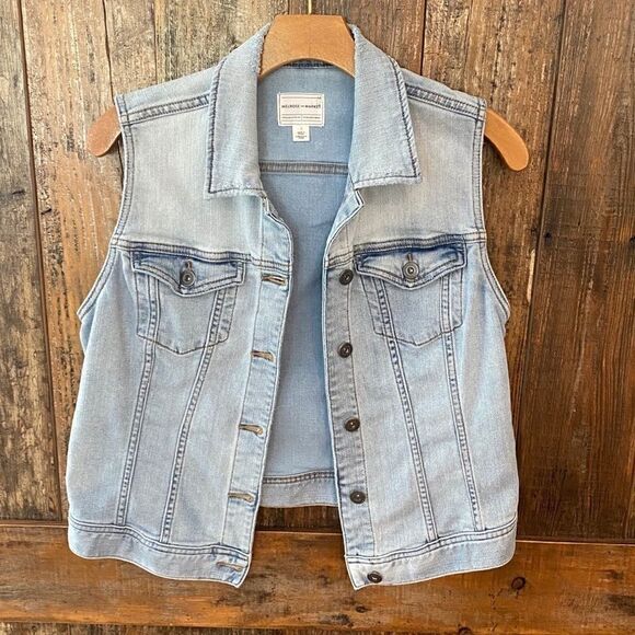 Melrose and Market Sz 8 Blue Denim Farmcore Western Denim Sleeveless Vest - Picture 4 of 7